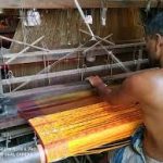 টাঙ্গাইলে তাঁতে তৈরী বাহারী ডিজাইনের শীতের পোশাক শাল চাদর