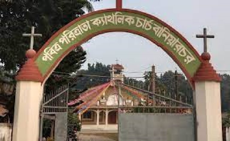 বড়দিনকে সামনে রেখে গোপালগঞ্জের ১৬৩ গীর্জায় উৎসবের আবহ