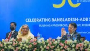 বৈশ্বিক অর্থনীতি স্বাভাবিক না হওয়া পর্যন্ত উন্নয়ন অংশীদারদের সহজ শর্তে ঋণ প্রদান অব্যাহত রাখার আহ্বান প্রধানমন্ত্রীর