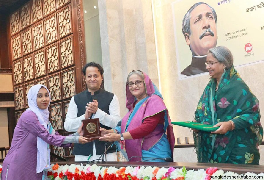 বাংলাদেশকে কেউ আর পেছনের দিকে নিয়ে যেতে পারবে না : প্রধানমন্ত্রী 3 বাংলাদেশকে কেউ আর পেছনের দিকে নিয়ে যেতে পারবে না : প্রধানমন্ত্রী