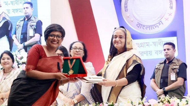 বঙ্গমাতা পাশে থাকাতেই জাতির পিতার সাফল্য অর্জন সহজ হয়েছে : প্রধানমন্ত্রী 4 বঙ্গমাতা পাশে থাকাতেই জাতির পিতার সাফল্য অর্জন সহজ হয়েছে : প্রধানমন্ত্রী