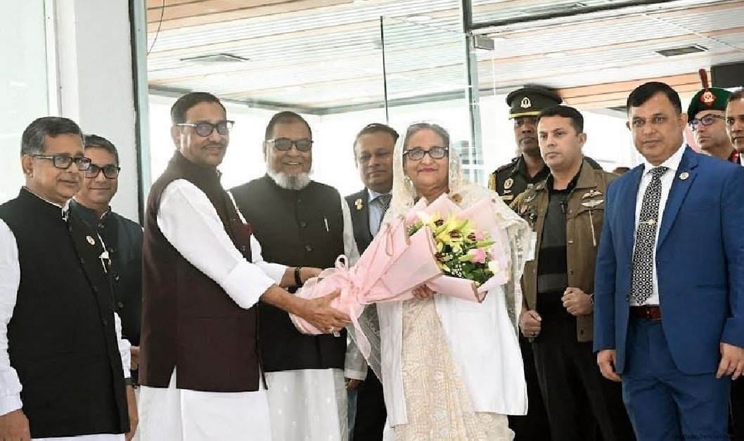 নয়াদিল্লি থেকে দেশে ফিরেছেন প্রধানমন্ত্রী