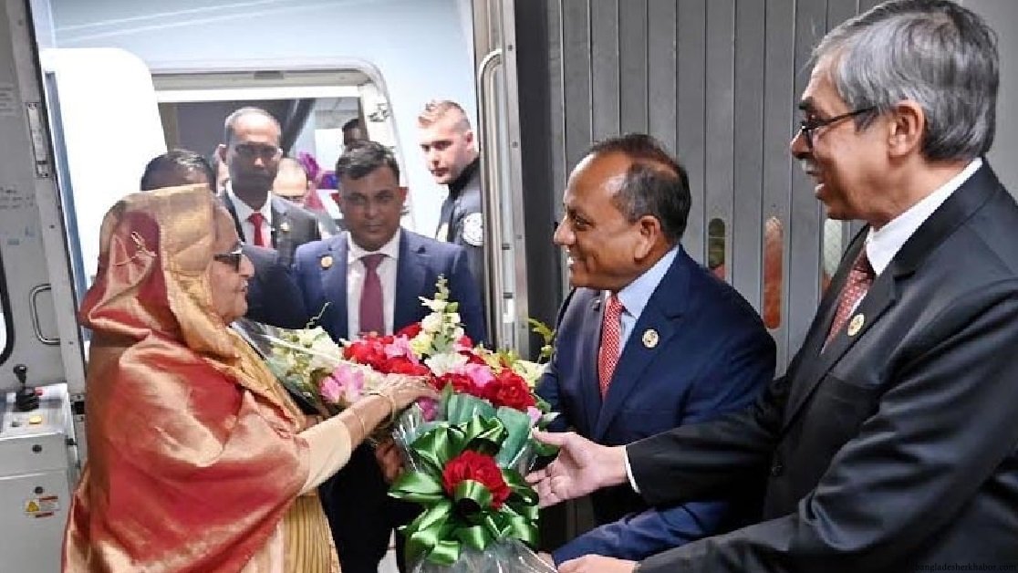 প্রধানমন্ত্রী নিউইয়র্ক পৌঁছেছেন