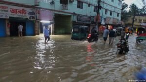 বন্যায় সিলেট বিভাগের ৮৮৯ বিদ্যালয়ে পাঠদান স্থগিত 2 বন্যায় সিলেট বিভাগের ৮৮৯ বিদ্যালয়ে পাঠদান স্থগিত